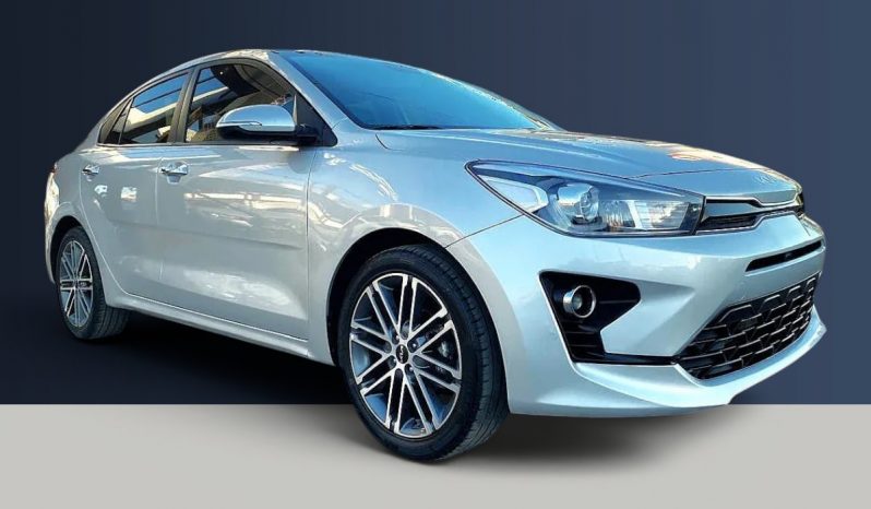 Kia Rio EX 2023 Seminuevo Color Plata en Navojoa